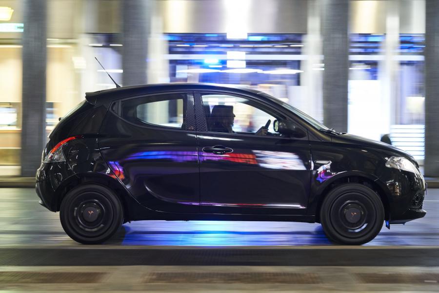  Lancia Ypsilon Black and Noir (846) 2019 года  (фото 24 из 39)